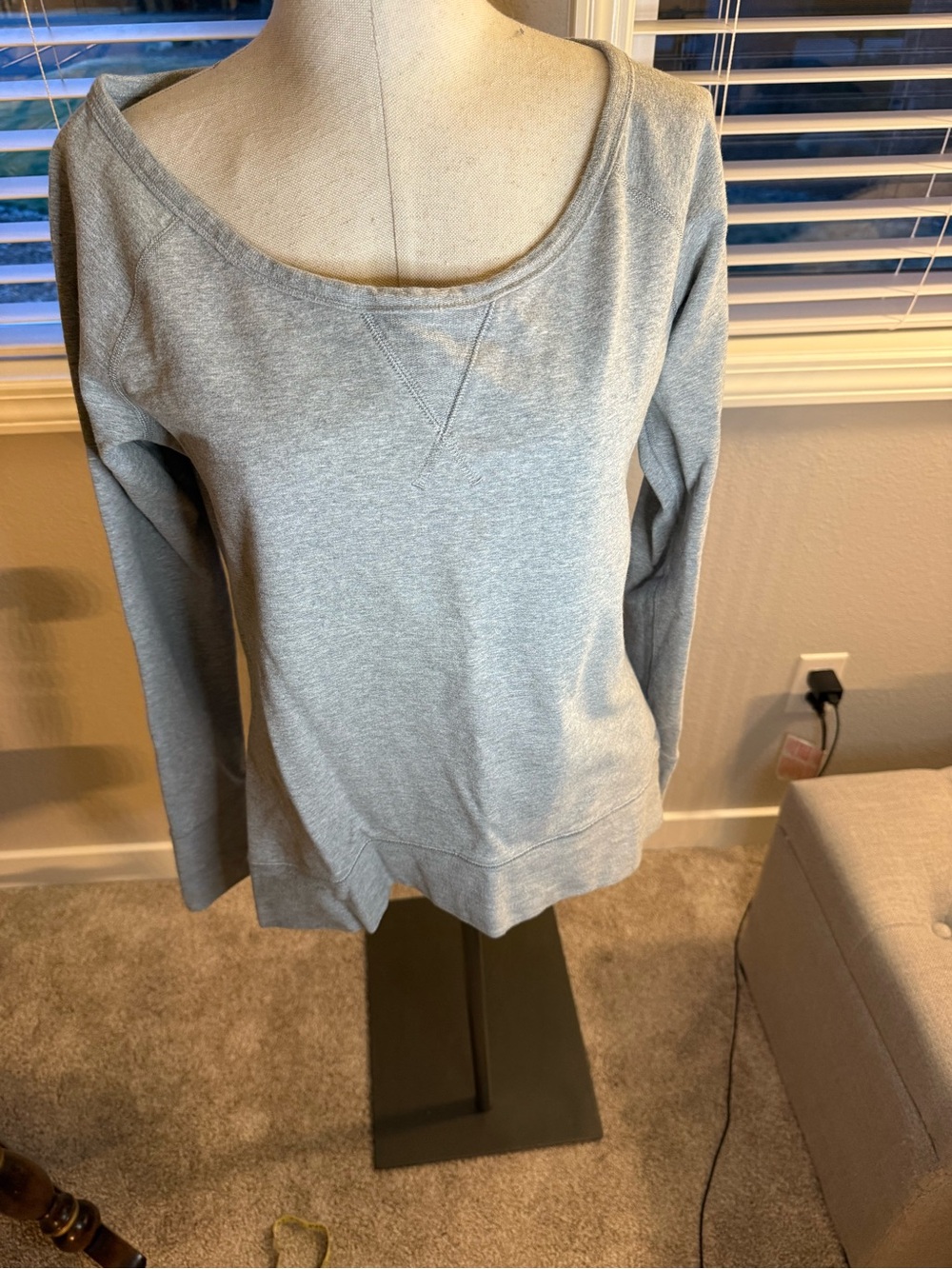 lululemon athletica Light Gray Scoop-Neck Long Sleeve Pullover